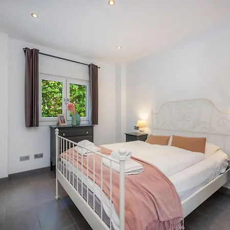 Azul Villa