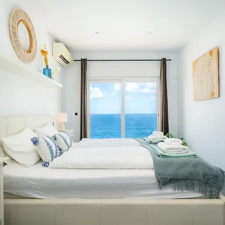 Azul Villa