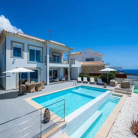 Azul Villa